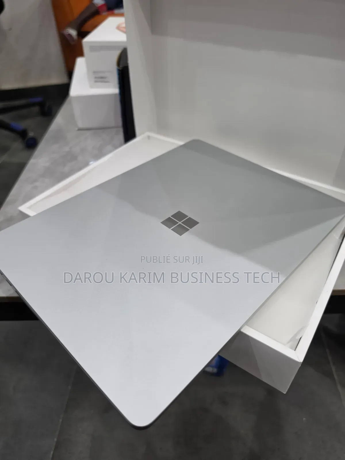 Nouveau Microsoft Autre 16GB Qualcomm Snapdragon X Plus SSD 512GB