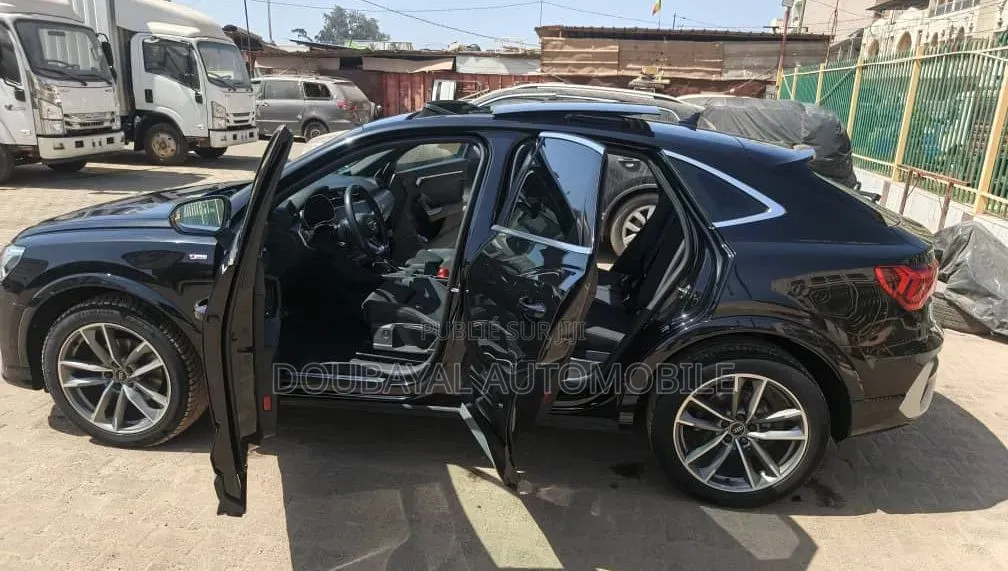 Audi Q3 2020 Autre