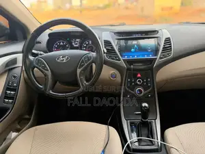 Hyundai Elantra 2016 Noir