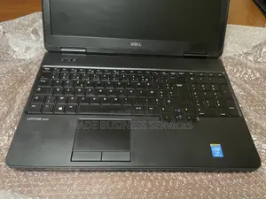 Nouveau Dell Latitude 5540 8GB Intel Core i5 SSD 256GB