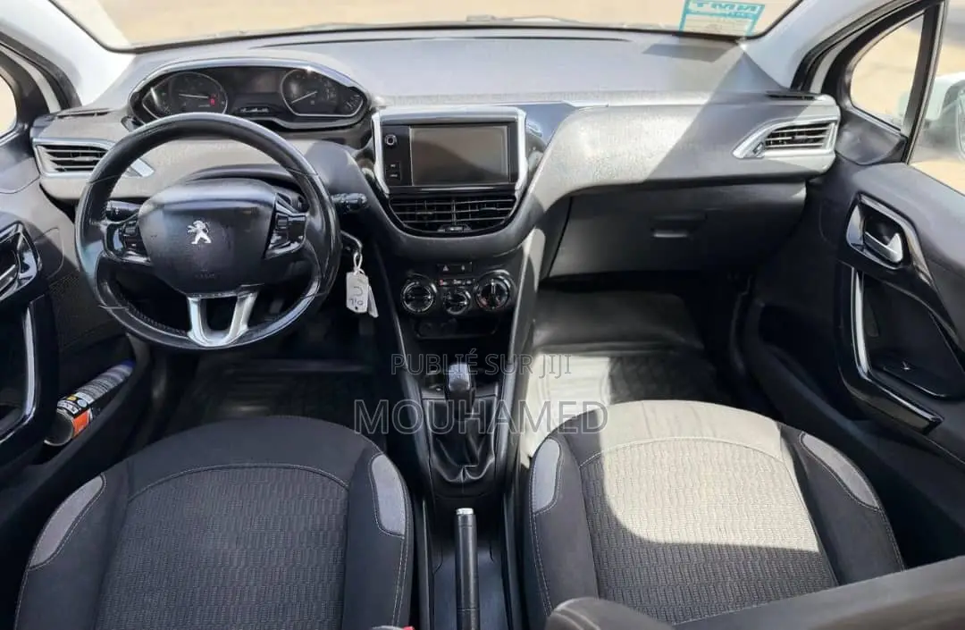 Peugeot 208 2016 Blanc