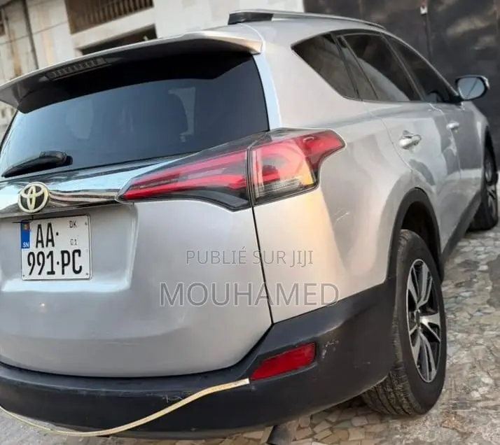 Toyota RAV4 Limited 4dr SUV (2.5L 4cyl 6A) 2015 Gris