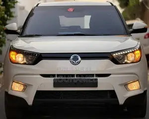 SsangYong Musso 2016 Blanc