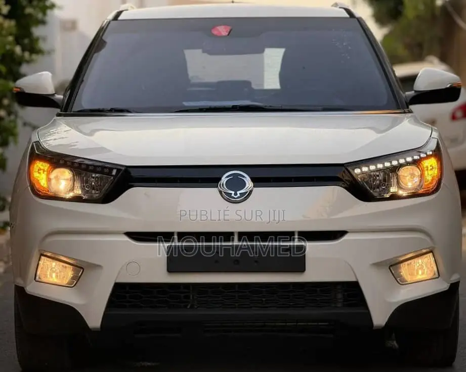 SsangYong Musso 2016 Blanc