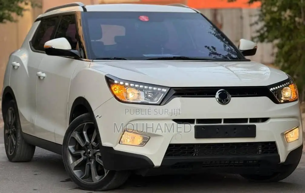 SsangYong Musso 2016 Blanc
