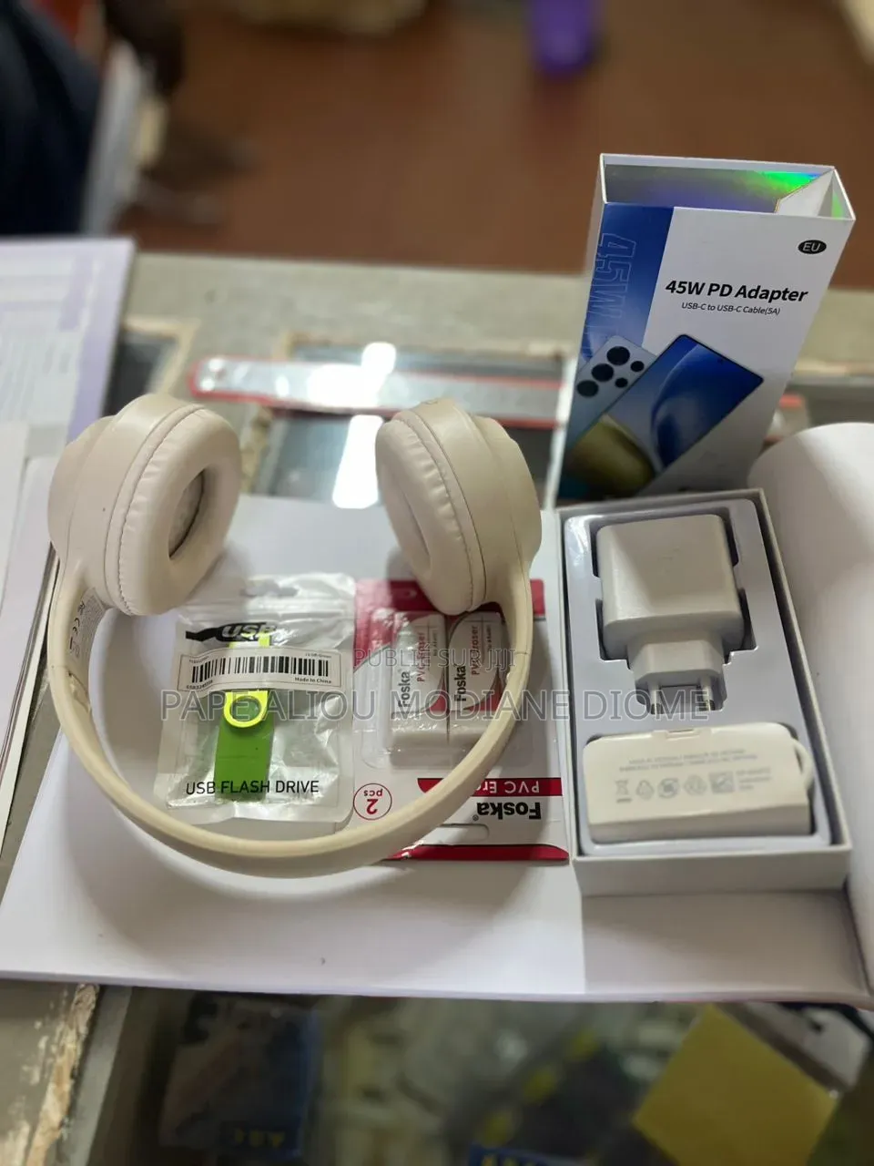 Vente Accessoires Téléphones Et Informatique