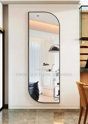 Miroir Mural Adapté À Tout Emplacement De Votre Maison Et Très Classe.