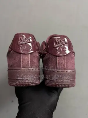 Nike Air Force 1 — Style Iconique Confort Premium 