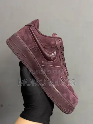 Nike Air Force 1 — Style Iconique Confort Premium 