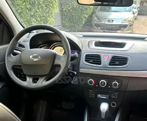 Renault Samsung SM6 2017 Gris