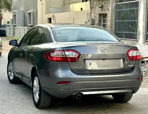 Renault Samsung SM6 2017 Gris