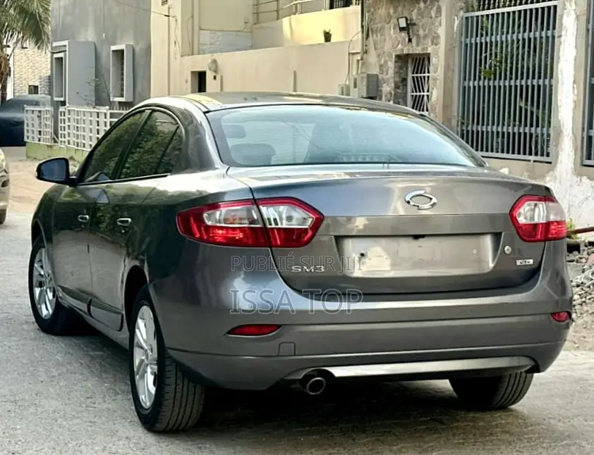 Renault Samsung SM6 2017 Gris