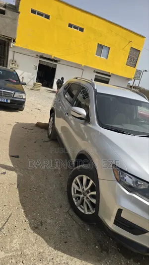 Nissan Rogue SV AWD 2018 Gris