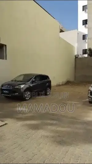 Mermoz Un Terrain À Vendre Surface 227m2
