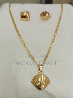 Colier Doré Femme