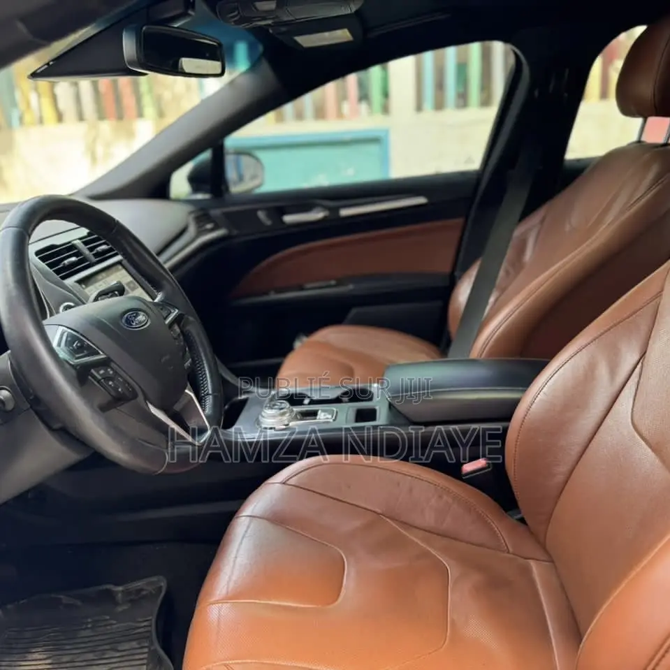 Ford Fusion 2019 Noir