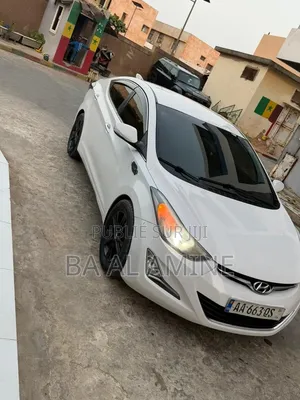 Hyundai Avante 2014 Blanc