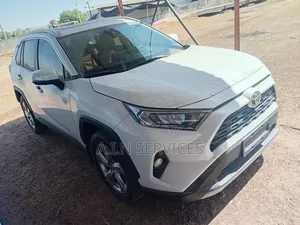 Toyota RAV4 2021 Blanc