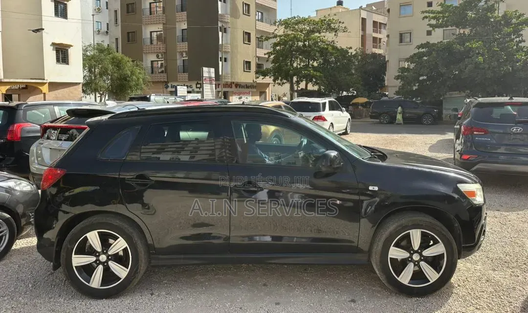 Mitsubishi RVR 2015 Noir