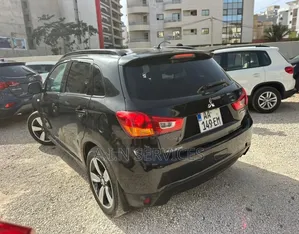 Mitsubishi RVR 2015 Noir