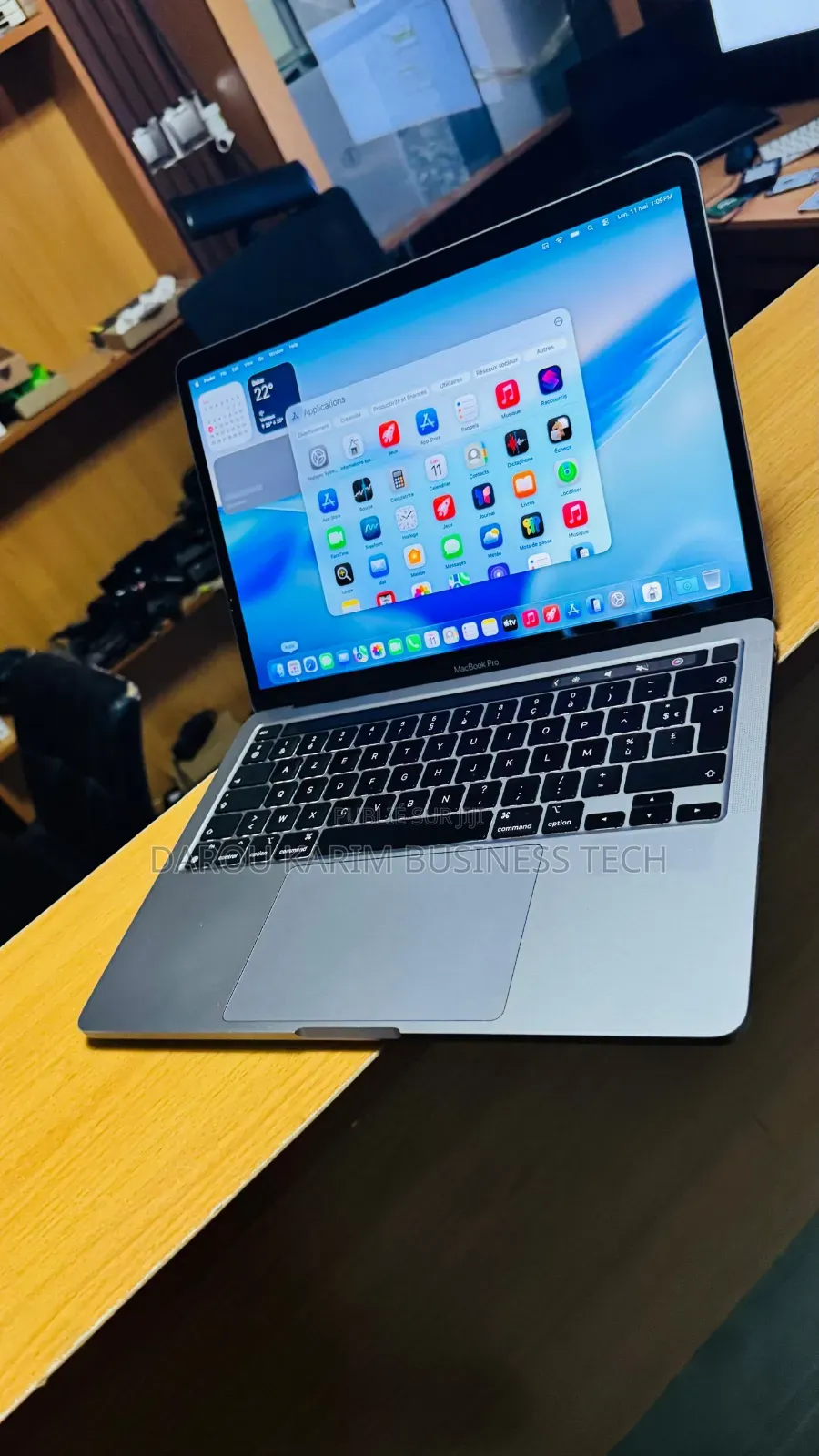 Nouveau Ordinateur portable Apple MacBook Pro 2020 16GB Apple M1 SSD 1T