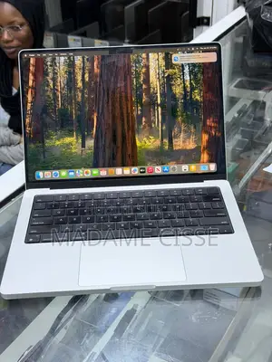 Nouveau Ordinateur portable Apple MacBook Pro 16GB Apple M1 SSD 512GB