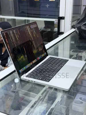 Nouveau Ordinateur portable Apple MacBook Pro 16GB Apple M1 SSD 512GB