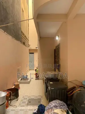 1chbre Villa dans Villa, Sicap-Liberté à Vendre