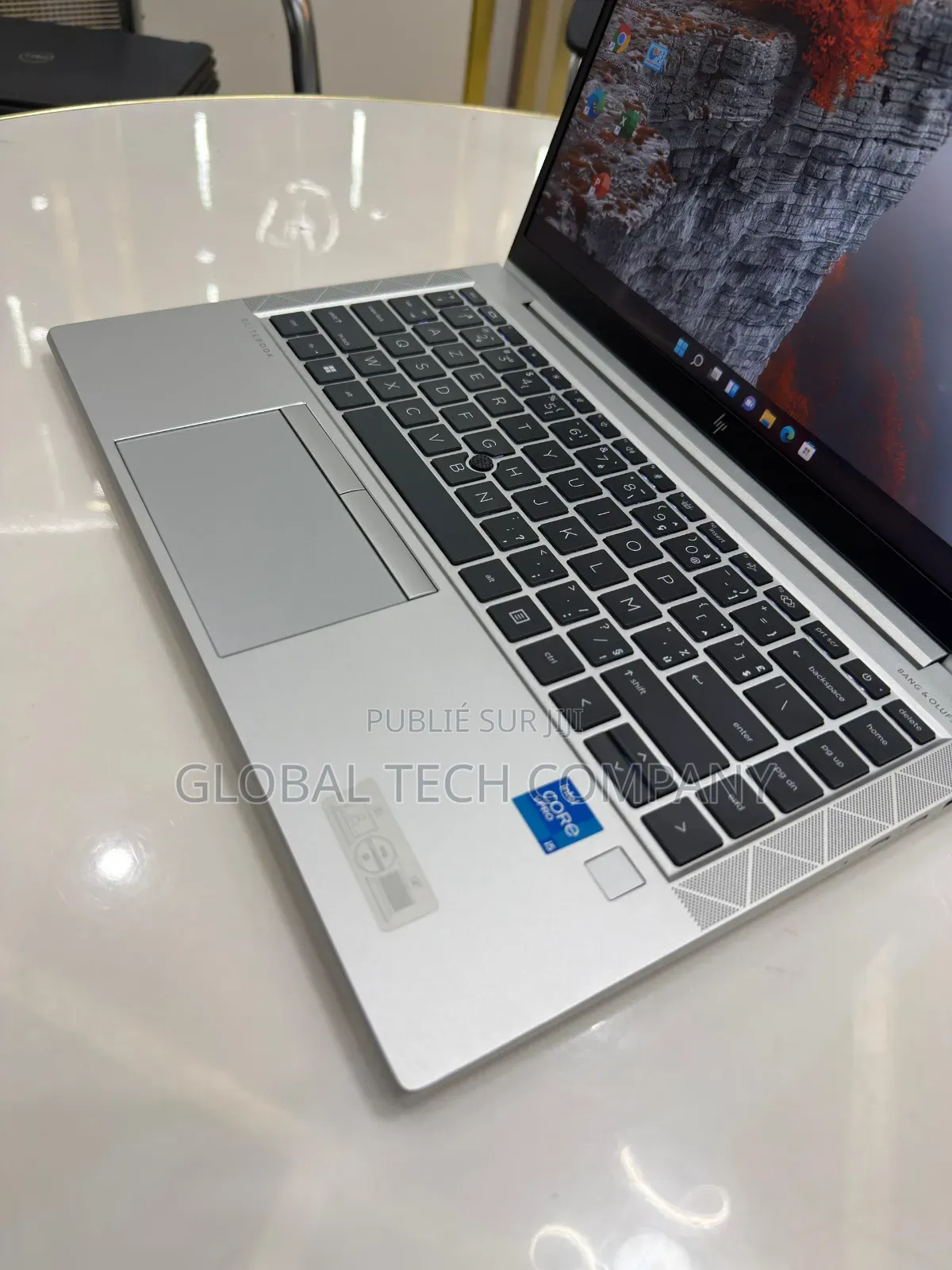 Nouveau HP EliteBook 840 G8 8GB Intel Core i5 SSD 512GB