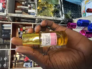 Parfum De Luxe