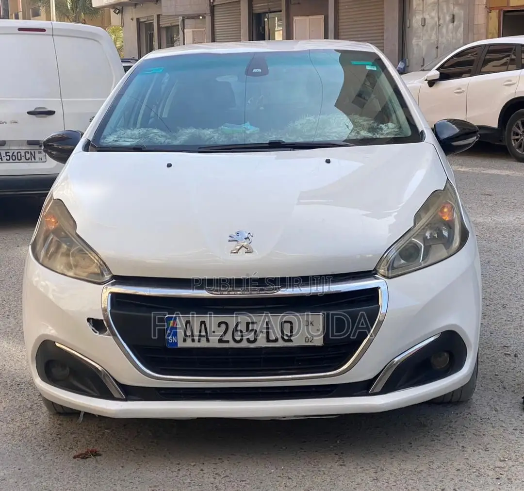 Peugeot 208 2015 Blanc