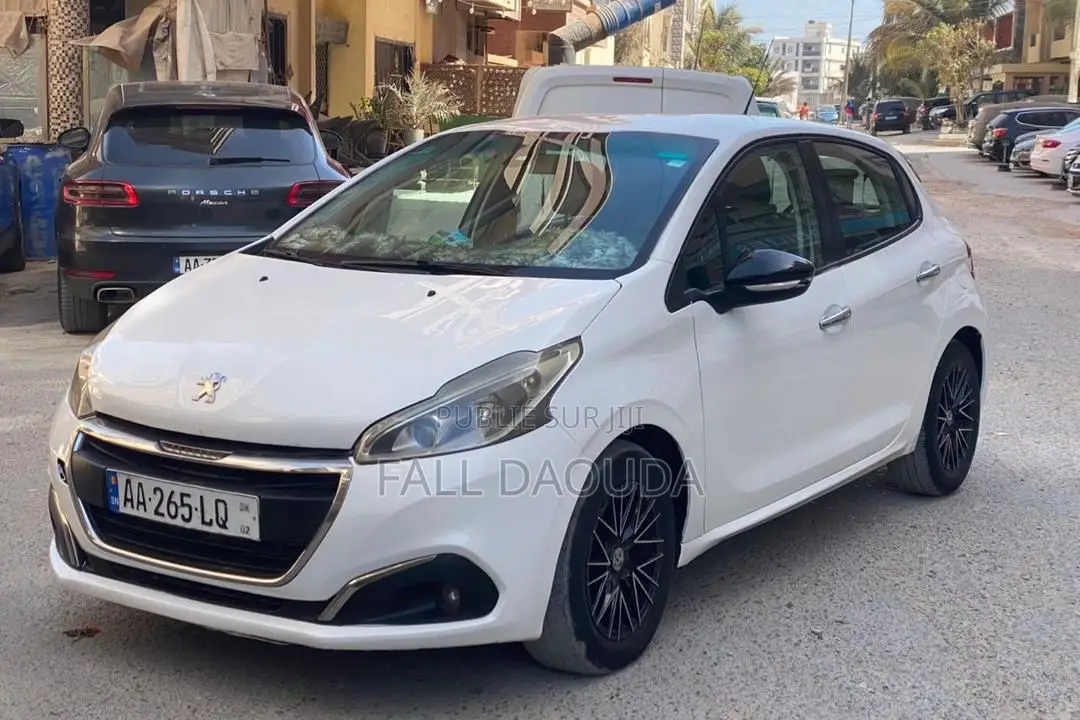 Peugeot 208 2015 Blanc