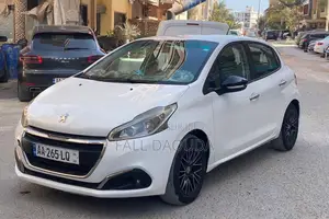 Peugeot 208 2015 Blanc