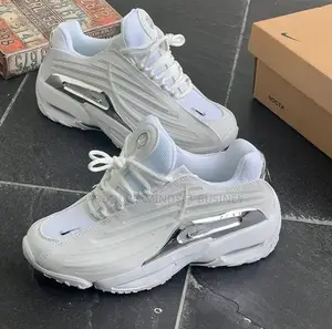 Nike Nocta White Et Orange Disponible
