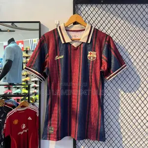 Barça Rétro Disponible