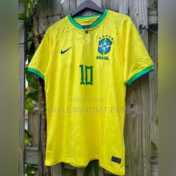 Maillots Brésil 24 Disponible