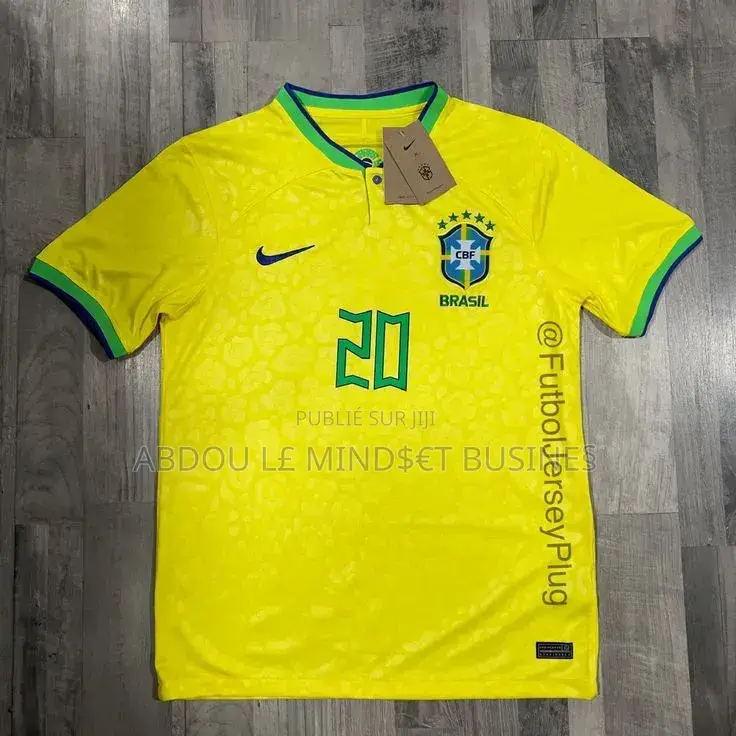 Maillots Brésil 24 Disponible