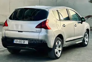 Peugeot 3008 2011 Gris