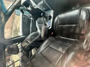 Ford Explorer XLT 4dr 4x4 (3.5L 6cyl 6A) 2012 Noir