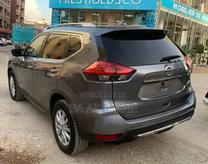 Nissan Rogue 2017 Gris