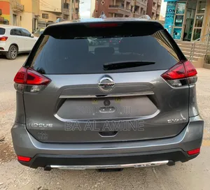 Nissan Rogue 2017 Gris