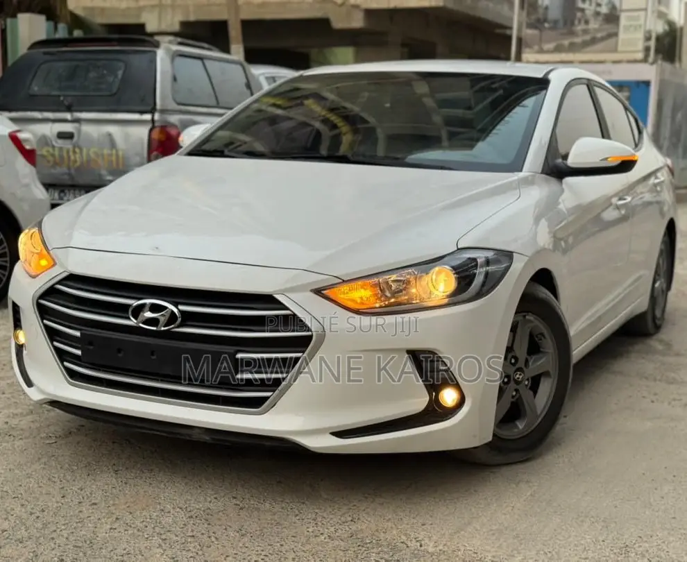Hyundai Avante 2017 Blanc