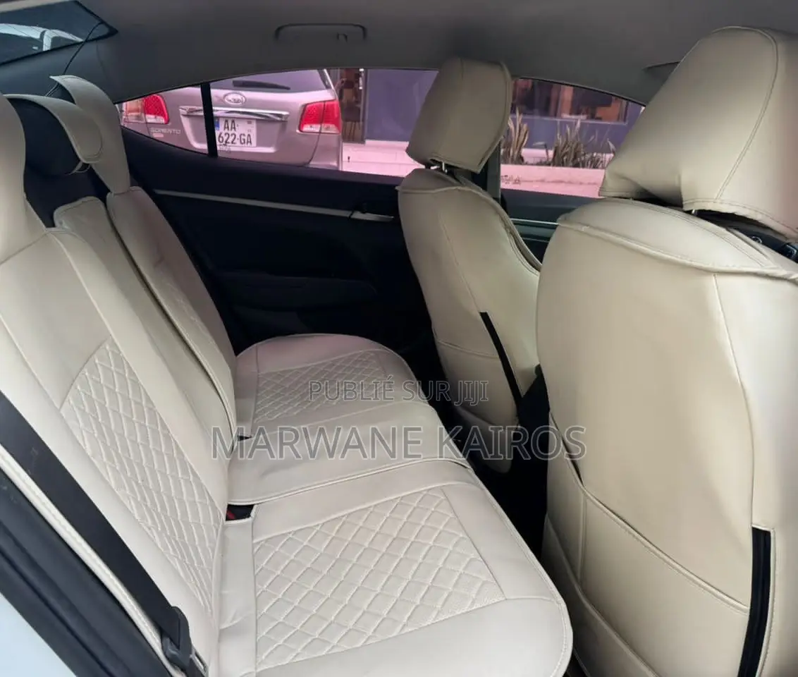 Hyundai Avante 2017 Blanc