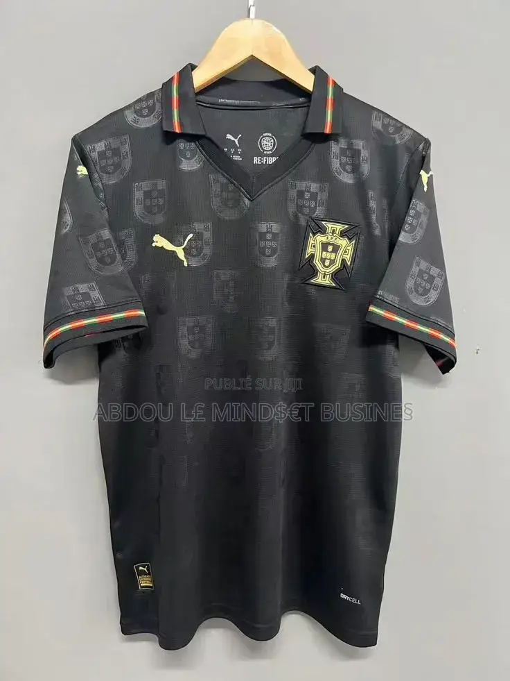 Maillots Portugal Noir CDM 26 Disponible