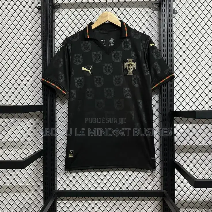 Maillots Portugal Noir CDM 26 Disponible