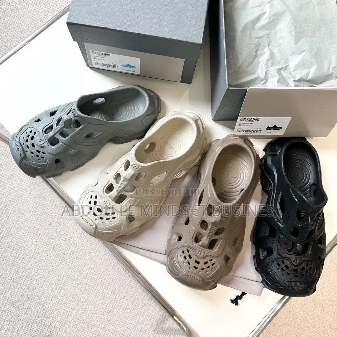 Crocs Balenciaga Disponible