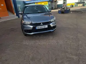Mitsubishi RVR 2017 Gris