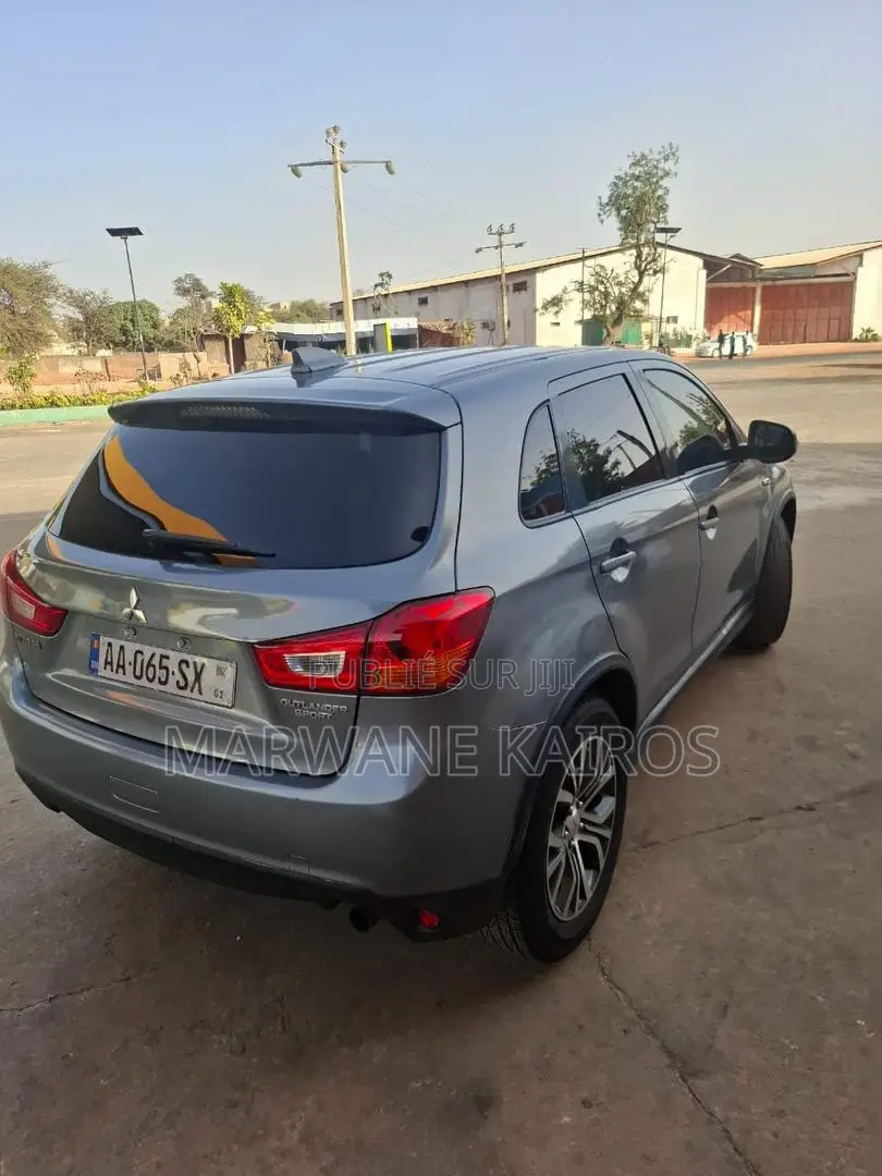 Mitsubishi RVR 2017 Gris