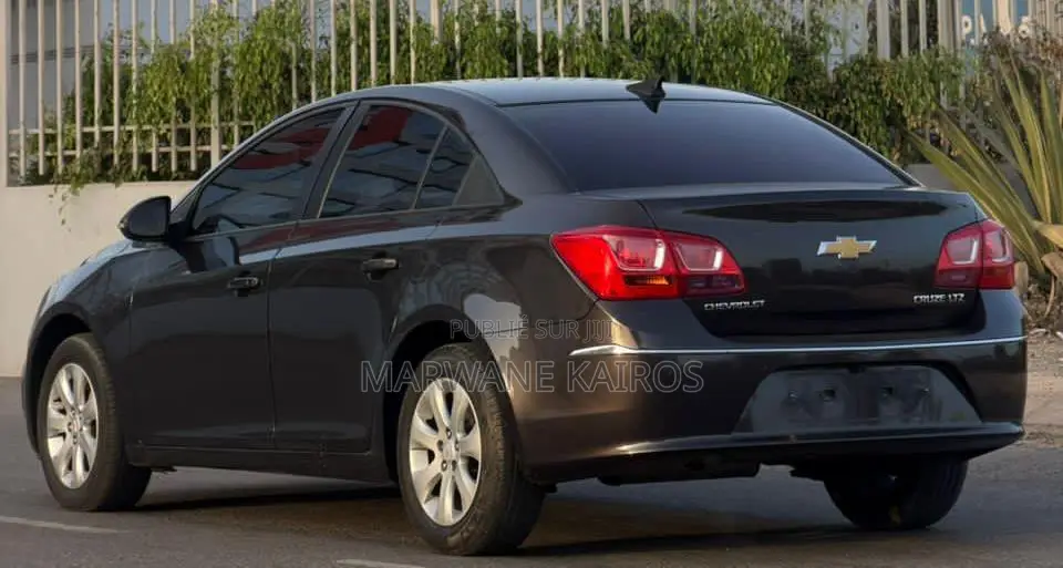 Chevrolet Cruze LS 4dr Sedan (1.5L 4cyl 6A) 2016 Autre