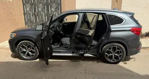 BMW X1 xDrive28i AWD 2016 Noir